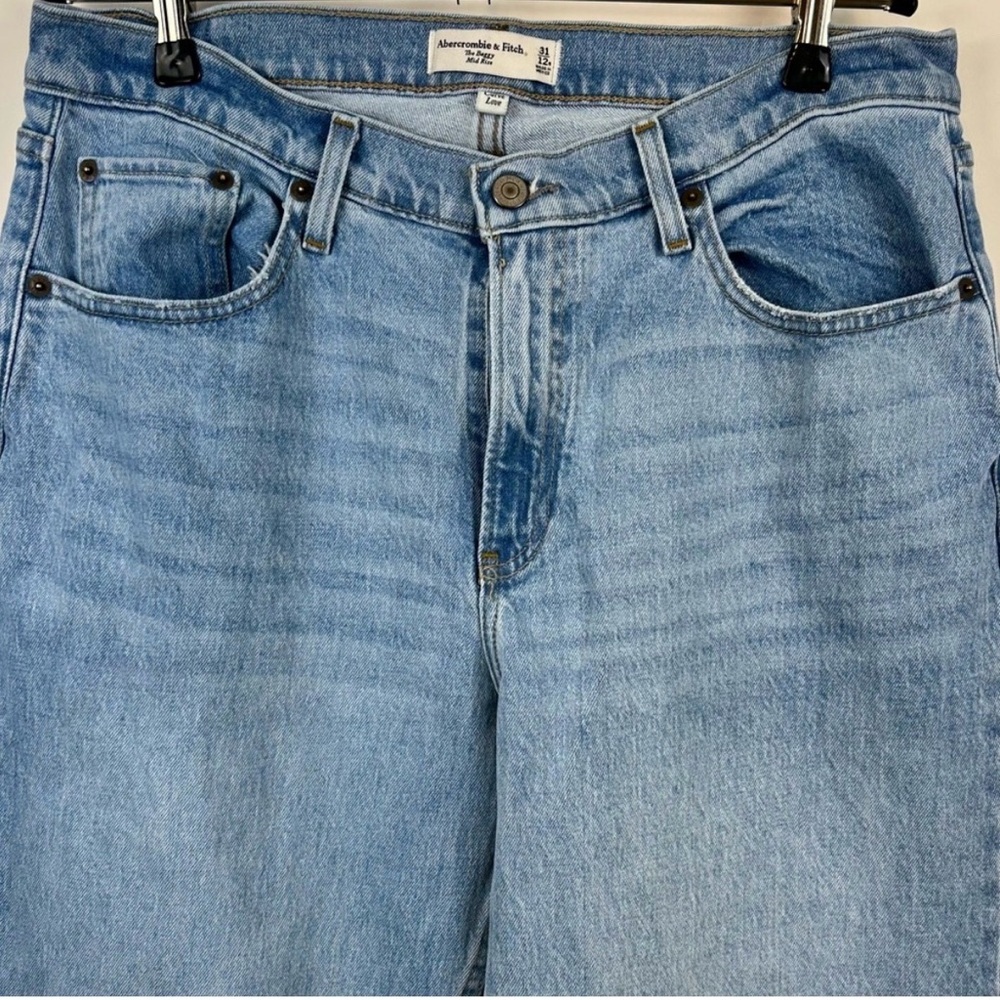 Abercrombie & Fitch Mid Rise Baggy Jeans - Light Blue - US 12R
